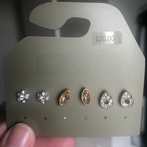 3 pairs of Gold Stud Earings (NEW)